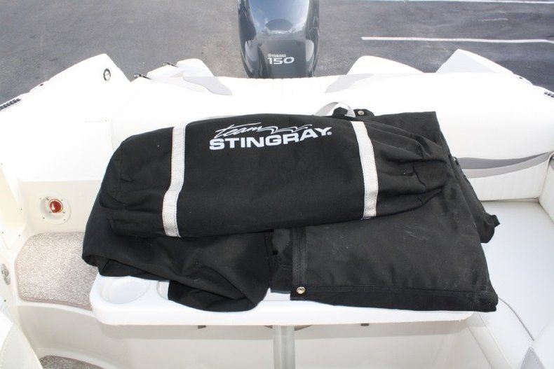 Thumbnail 48 for Used 2012 Stingray 214 LR Outboard Bowrider boat for sale in West Palm Beach, FL