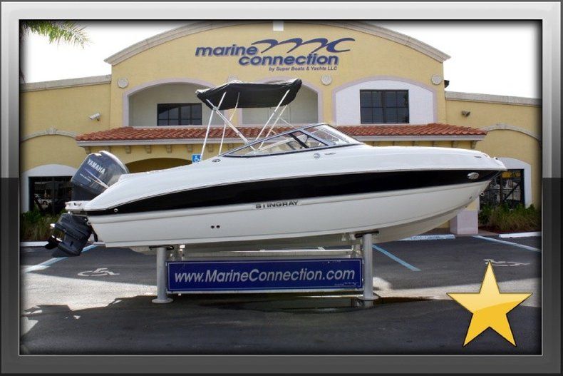 Thumbnail 76 for Used 2012 Stingray 214 LR Outboard Bowrider boat for sale in West Palm Beach, FL