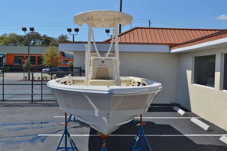 Thumbnail 9 for New 2014 Pathfinder 2400 TRS Bay Boat boat for sale in Vero Beach, FL