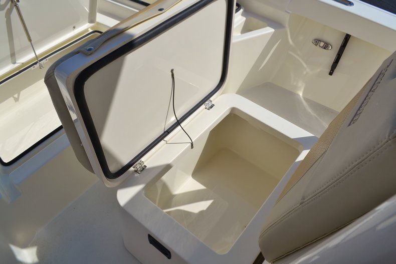 Thumbnail 33 for New 2014 Pathfinder 2400 TRS Bay Boat boat for sale in Vero Beach, FL