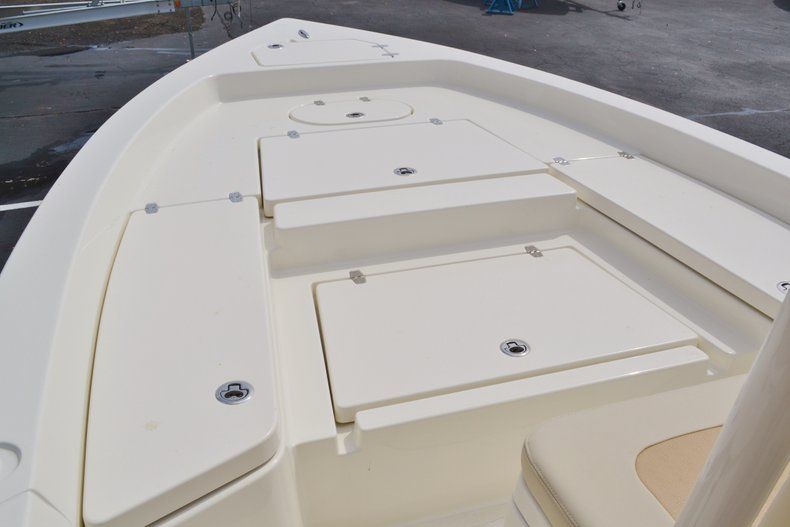Thumbnail 31 for New 2014 Pathfinder 2400 TRS Bay Boat boat for sale in Vero Beach, FL