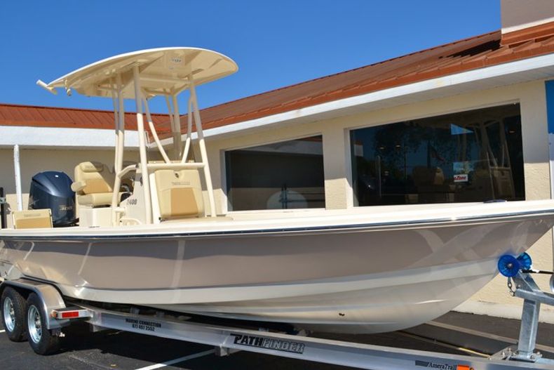 Thumbnail 1 for New 2014 Pathfinder 2400 TRS Bay Boat boat for sale in Vero Beach, FL