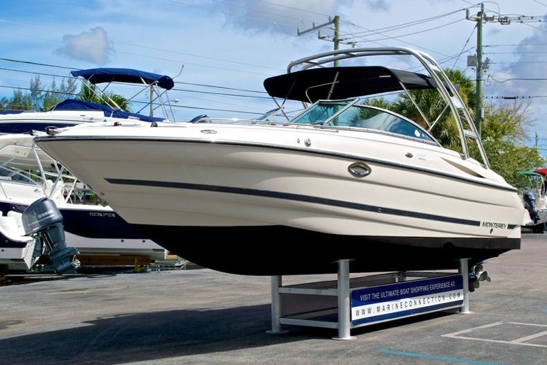 Thumbnail 3 for Used 2007 Monterey 268 SS Super Sport Bowrider boat for sale in West Palm Beach, FL