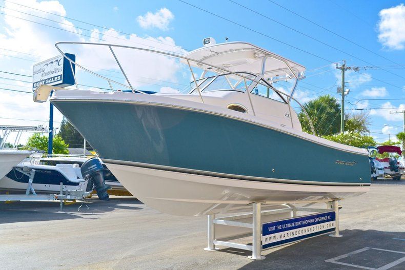 Thumbnail 3 for Used 2007 Pro-Line 23 Express Walk Around boat for sale in West Palm Beach, FL