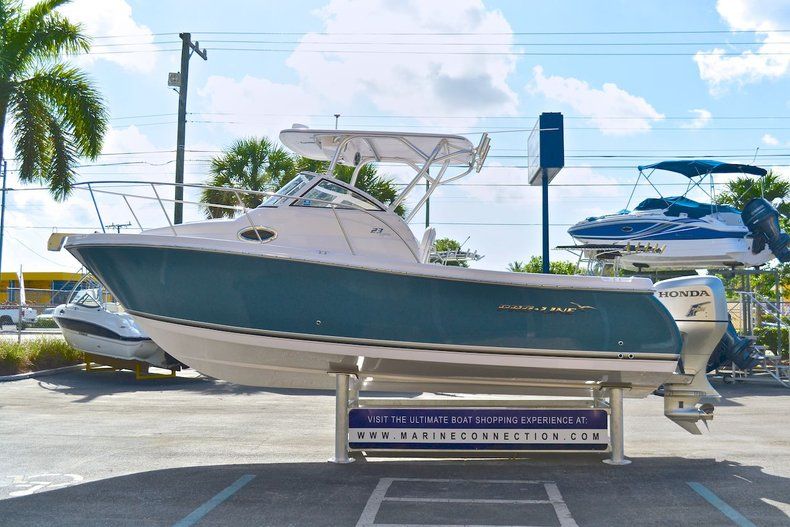 Thumbnail 4 for Used 2007 Pro-Line 23 Express Walk Around boat for sale in West Palm Beach, FL