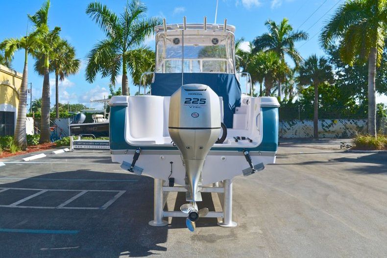 Thumbnail 14 for Used 2007 Pro-Line 23 Express Walk Around boat for sale in West Palm Beach, FL
