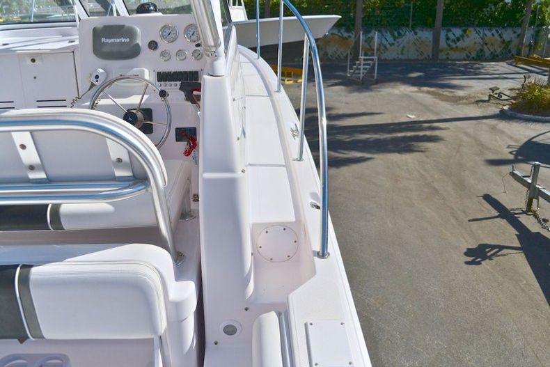 Thumbnail 60 for Used 2007 Pro-Line 23 Express Walk Around boat for sale in West Palm Beach, FL