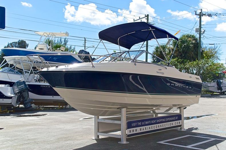Thumbnail 3 for Used 2009 Bayliner 192 Discovery Cuddy Cabin boat for sale in West Palm Beach, FL