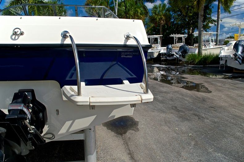 Thumbnail 14 for Used 2009 Bayliner 192 Discovery Cuddy Cabin boat for sale in West Palm Beach, FL