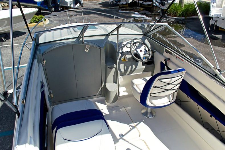 Thumbnail 20 for Used 2009 Bayliner 192 Discovery Cuddy Cabin boat for sale in West Palm Beach, FL