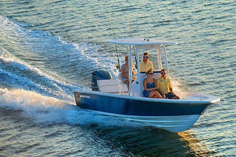 Thumbnail 11 for New 2015 Sportsman Masters 247 Bay Boat boat for sale in West Palm Beach, FL