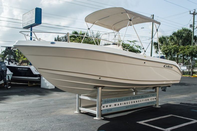 Thumbnail 3 for Used 2004 Cobia 214 Center Console boat for sale in West Palm Beach, FL