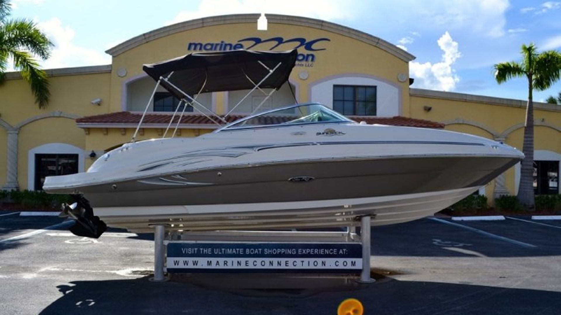 Used 2005 Sea Ray 220 SunDeck #2083 image 1