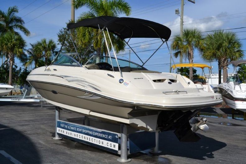 Thumbnail 5 for Used 2005 Sea Ray 220 SunDeck boat for sale in West Palm Beach, FL
