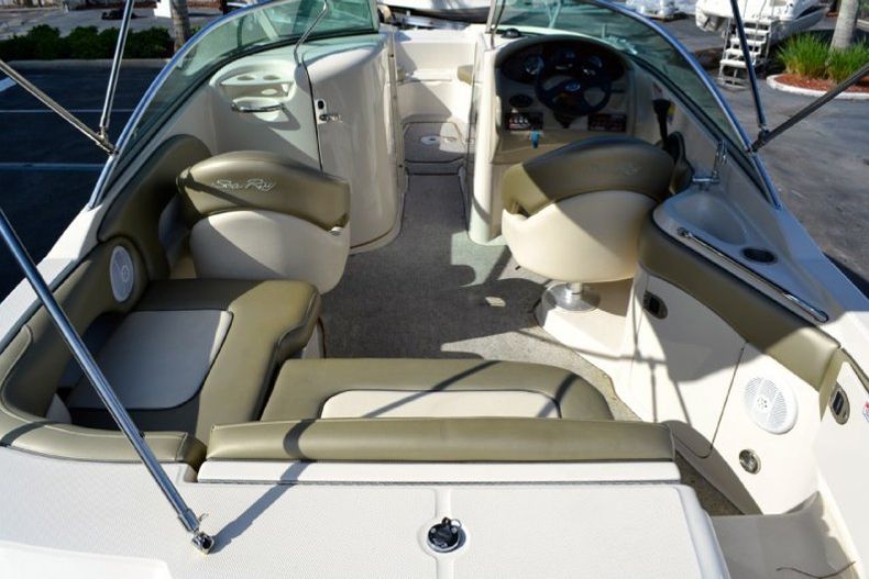 Thumbnail 20 for Used 2005 Sea Ray 220 SunDeck boat for sale in West Palm Beach, FL