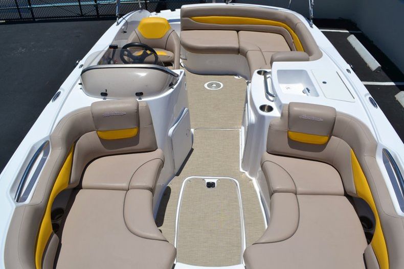 Thumbnail 18 for New 2014 Hurricane SunDeck Sport SS 203 OB boat for sale in West Palm Beach, FL