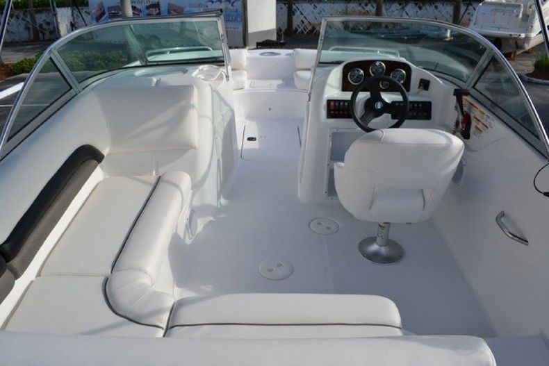Thumbnail 22 for New 2013 Hurricane SunDeck SD 187 OB boat for sale in West Palm Beach, FL