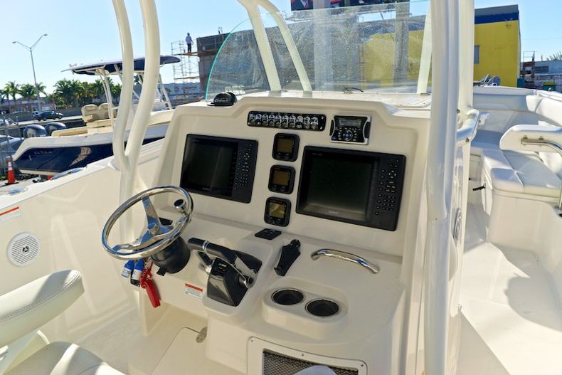 Thumbnail 10 for New 2014 Sailfish 320 CC Center Console boat for sale in Miami, FL
