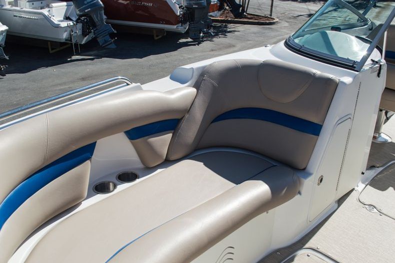 Thumbnail 34 for Used 2014 Hurricane SunDeck SD 2400 OB boat for sale in West Palm Beach, FL