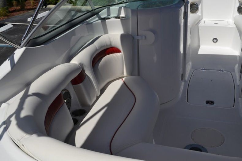 Thumbnail 29 for New 2013 Hurricane SunDeck SD 2000 OB boat for sale in West Palm Beach, FL