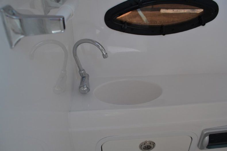Thumbnail 40 for New 2013 Hurricane SunDeck SD 2000 OB boat for sale in West Palm Beach, FL