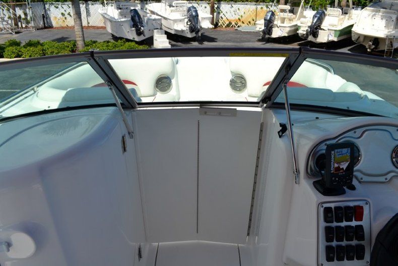 Thumbnail 55 for New 2013 Hurricane SunDeck SD 2000 OB boat for sale in West Palm Beach, FL