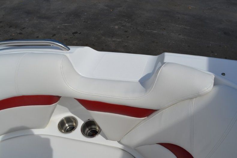 Thumbnail 62 for New 2013 Hurricane SunDeck SD 2000 OB boat for sale in West Palm Beach, FL