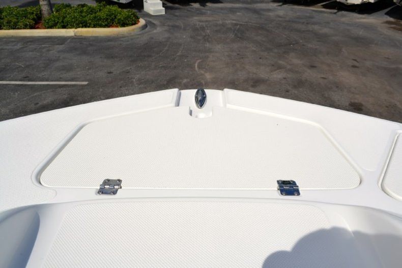 Thumbnail 66 for New 2013 Hurricane SunDeck SD 2000 OB boat for sale in West Palm Beach, FL