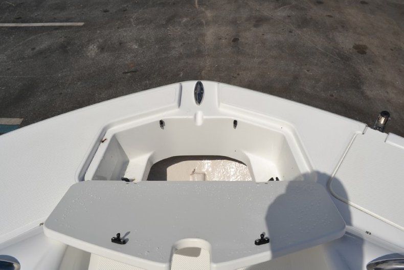 Thumbnail 67 for New 2013 Hurricane SunDeck SD 2000 OB boat for sale in West Palm Beach, FL