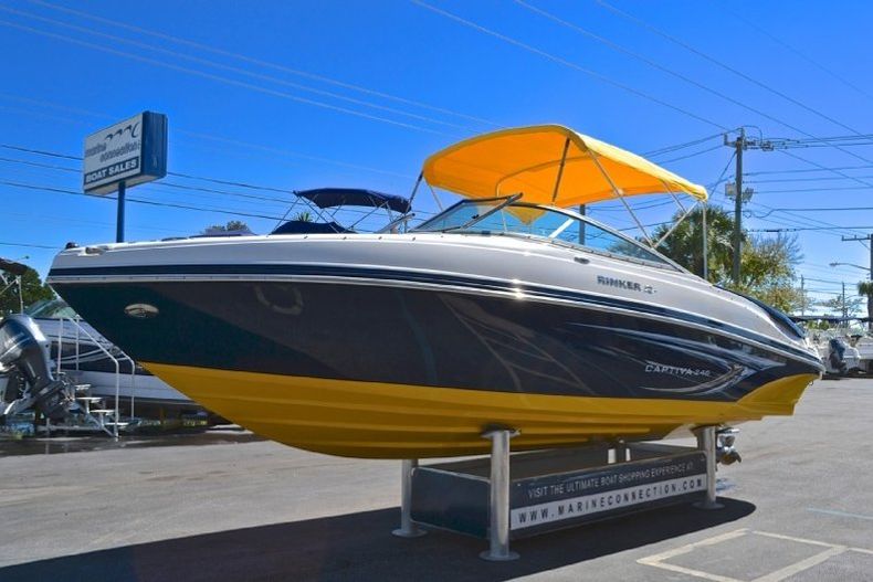 Thumbnail 7 for Used 2009 Rinker 246 Captiva Bowrider boat for sale in West Palm Beach, FL
