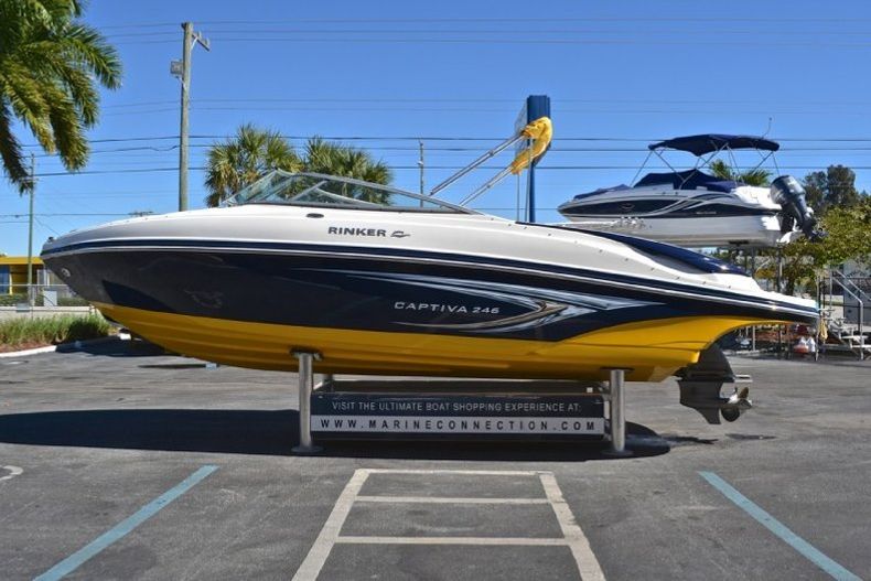 Thumbnail 16 for Used 2009 Rinker 246 Captiva Bowrider boat for sale in West Palm Beach, FL