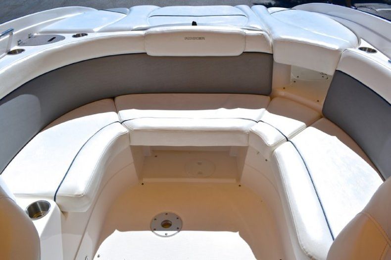 Thumbnail 49 for Used 2009 Rinker 246 Captiva Bowrider boat for sale in West Palm Beach, FL