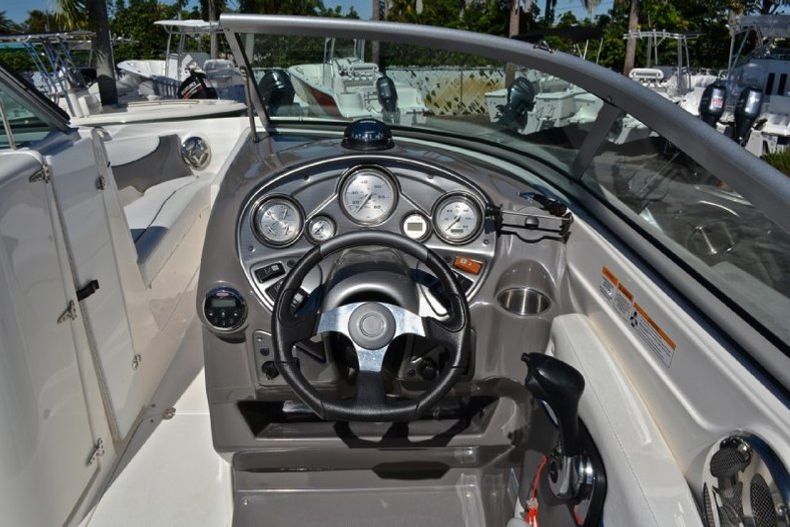Thumbnail 61 for Used 2009 Rinker 246 Captiva Bowrider boat for sale in West Palm Beach, FL