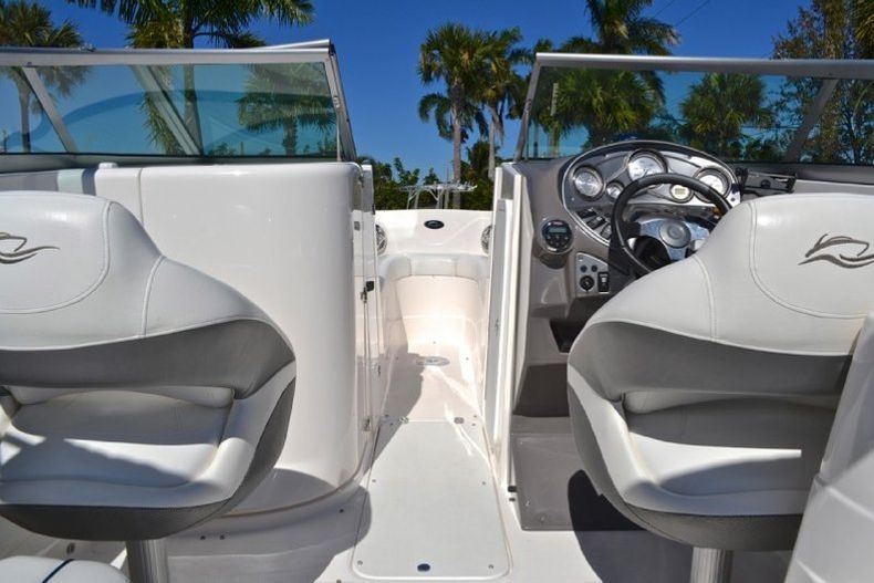 Thumbnail 73 for Used 2009 Rinker 246 Captiva Bowrider boat for sale in West Palm Beach, FL