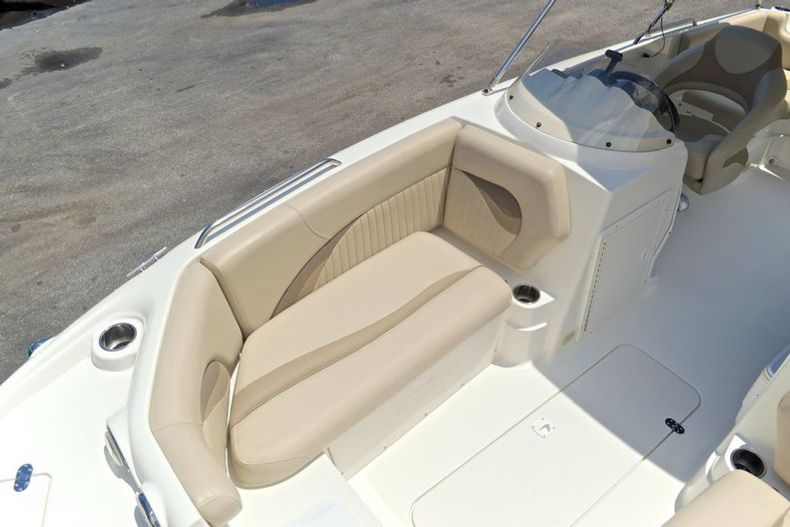 Thumbnail 68 for Used 2012 NauticStar 203 SC Sport Deck boat for sale in West Palm Beach, FL
