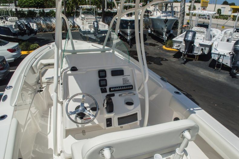 Thumbnail 11 for New 2015 Sailfish 220 CC Center Console boat for sale in West Palm Beach, FL