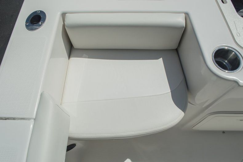Thumbnail 44 for New 2015 Sailfish 220 CC Center Console boat for sale in West Palm Beach, FL