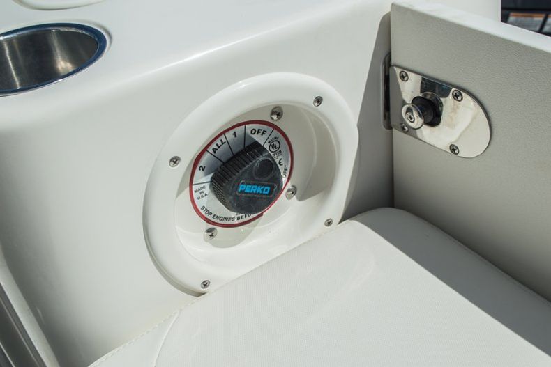 Thumbnail 48 for New 2015 Sailfish 220 CC Center Console boat for sale in West Palm Beach, FL